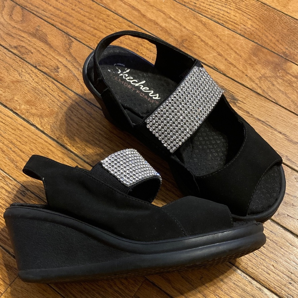 2/15$ Elegant Black sparkle high heels